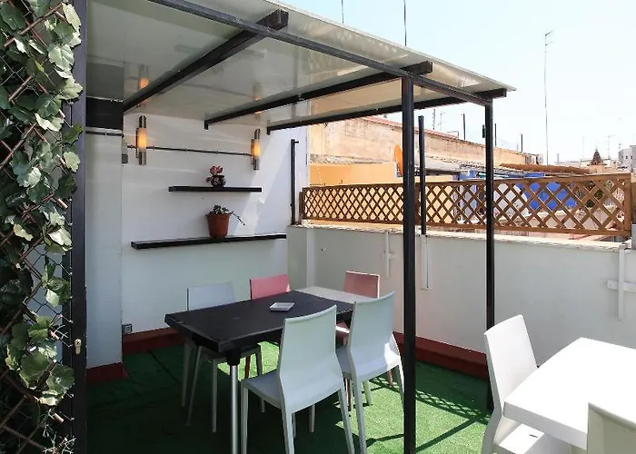Hostel Room00