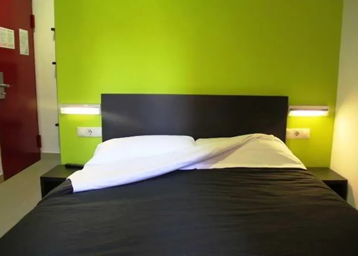 Room00 *