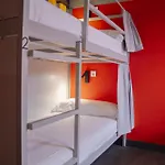 Room00 Hostel