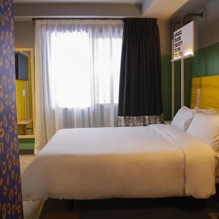 Room00