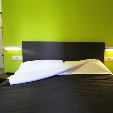 Room Valencia *