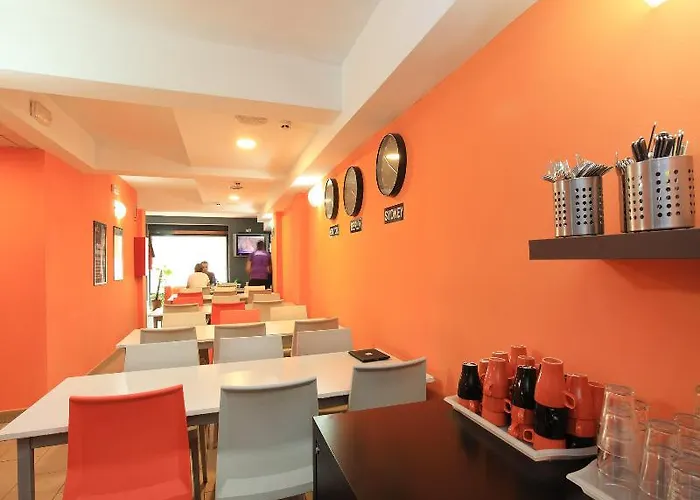 Room00 Hostel Valensiya