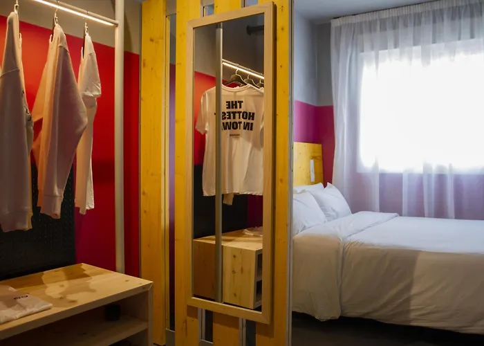 Room00 Hostel Valensiya