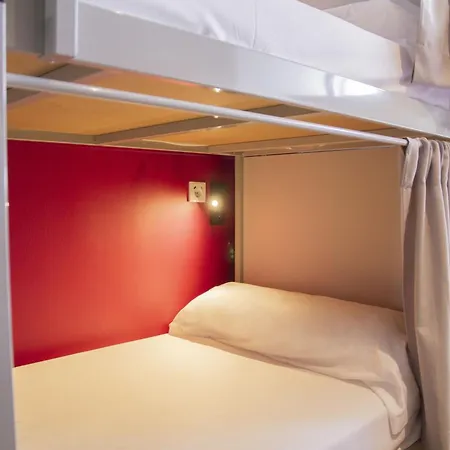 Room Valencia Hostel
