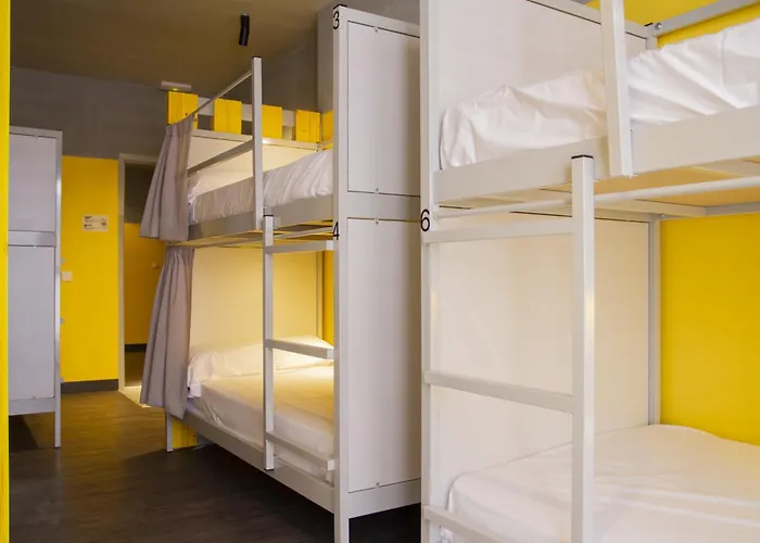 Room00 Hostel